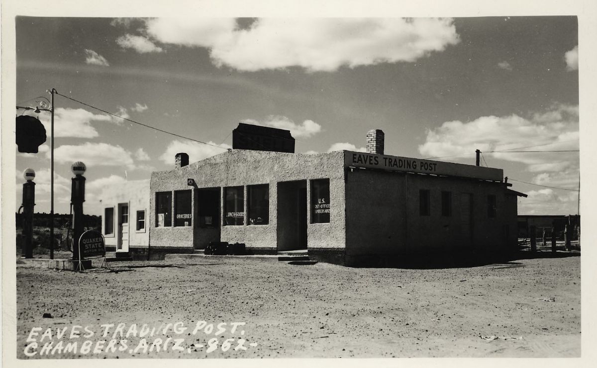 AZ008100.jpg