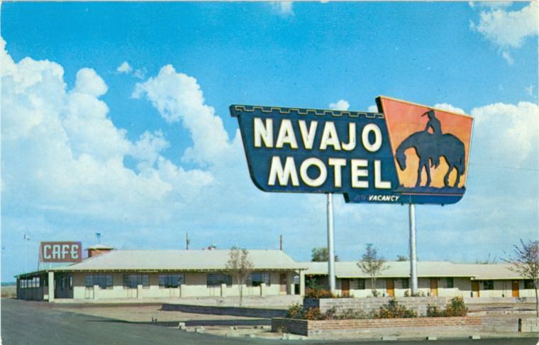 AZ008700.jpg