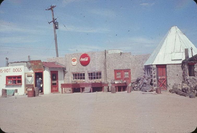 AZ011300.jpg