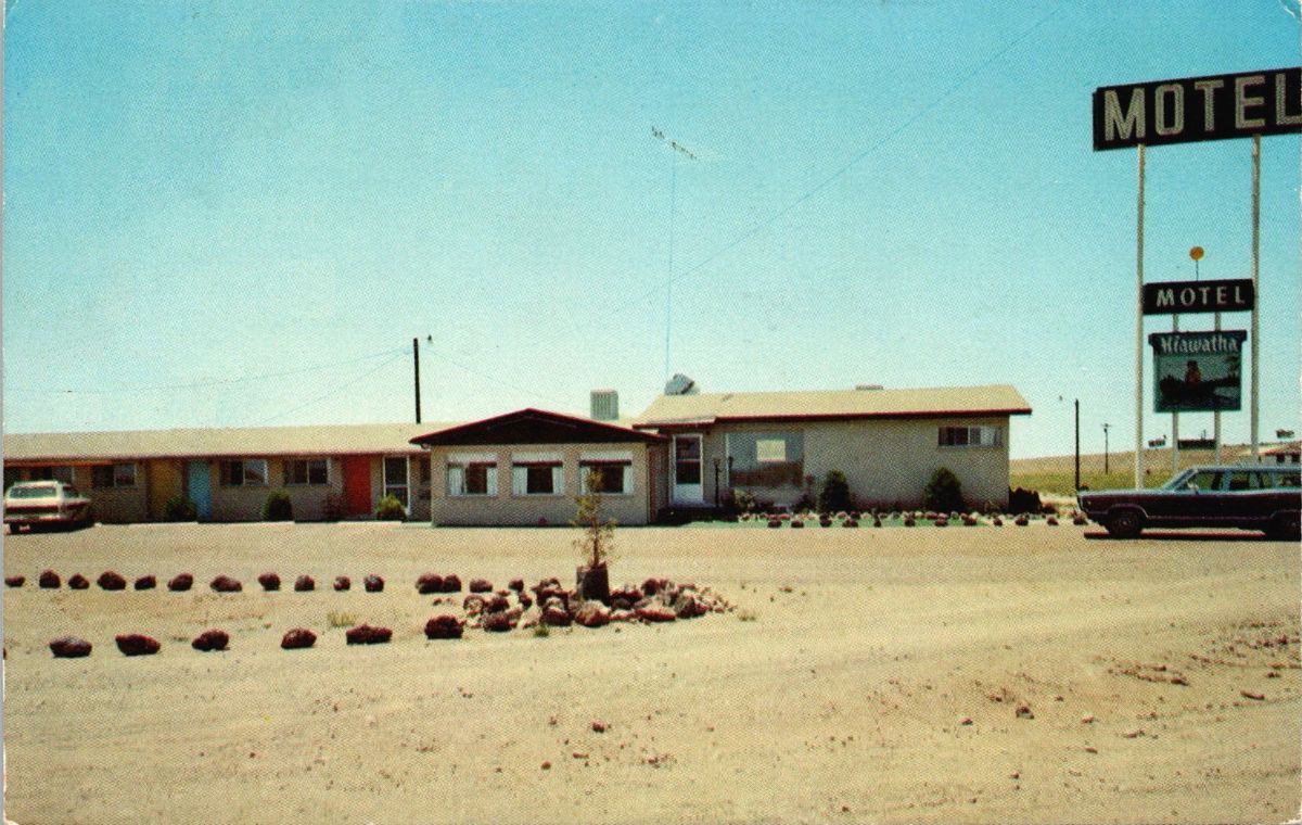 AZ014720.jpg