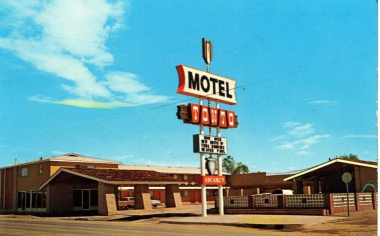 AZ021700.jpg