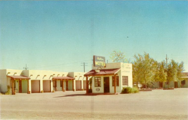 AZ022800.jpg