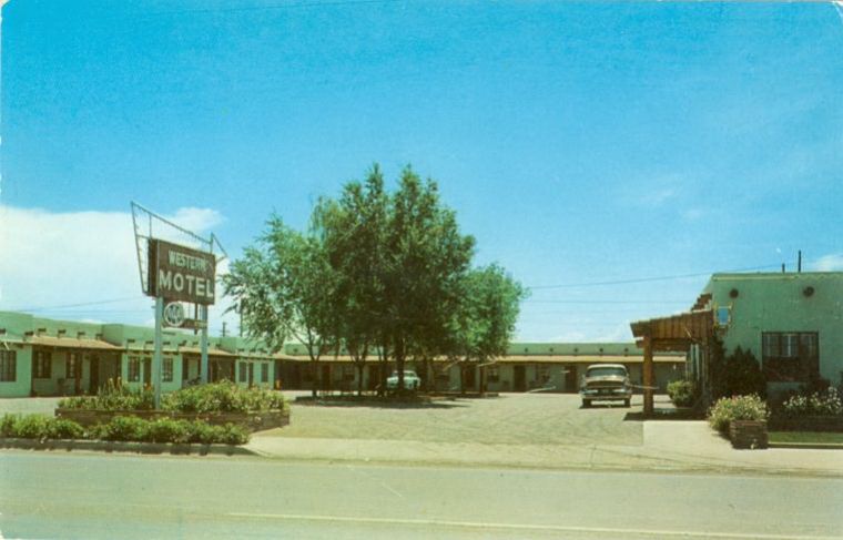 AZ022900.jpg