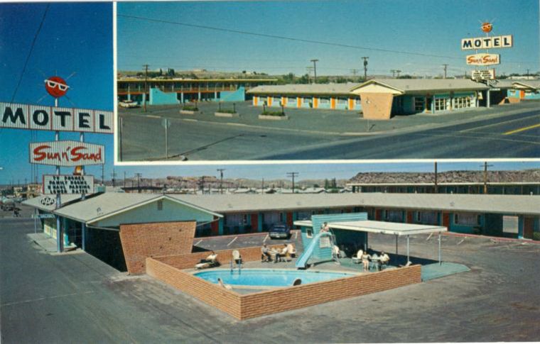 AZ024700.jpg