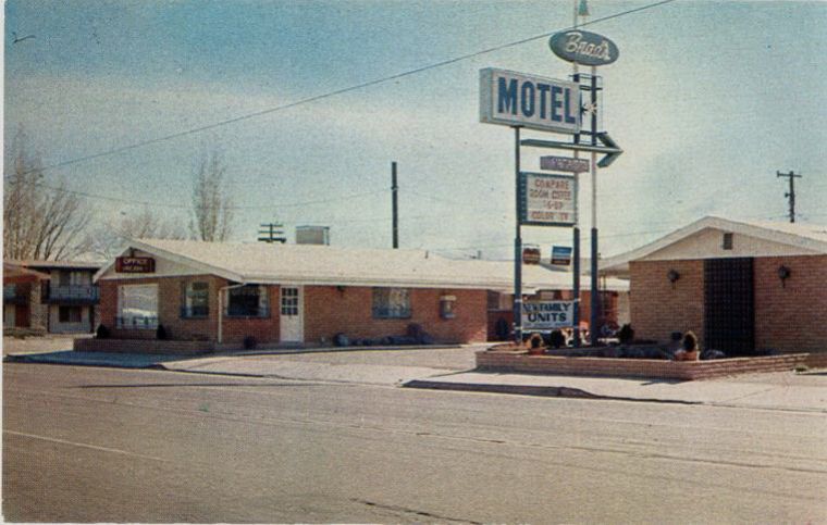 AZ025500.jpg