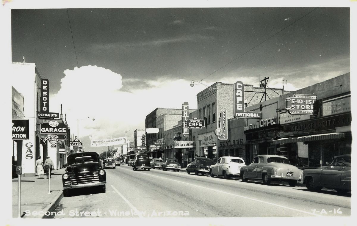 AZ028700.jpg