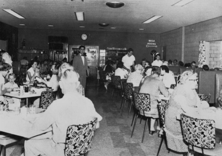 AZ031640.jpg