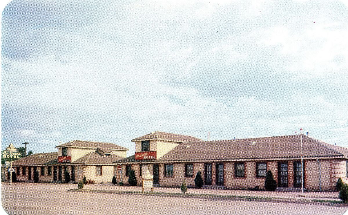 AZ032160.jpg