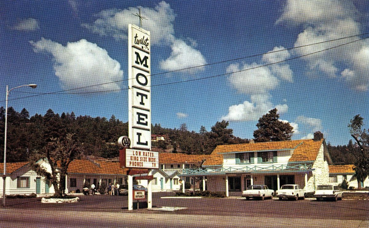 AZ046880.jpg