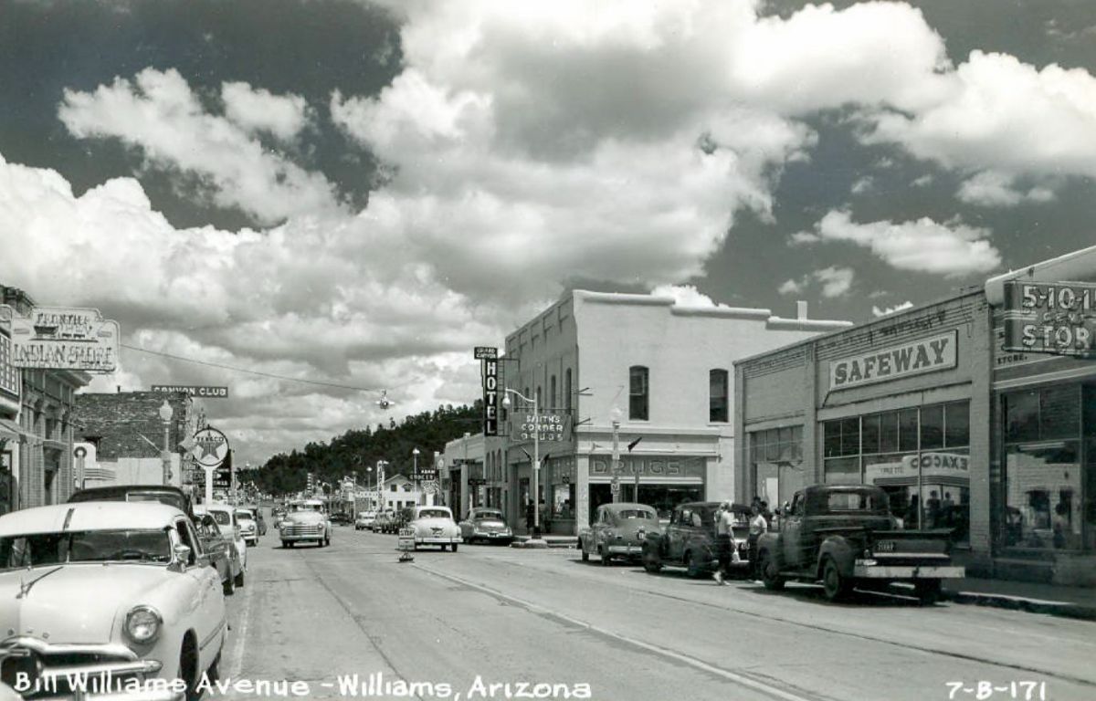 AZ063400.jpg