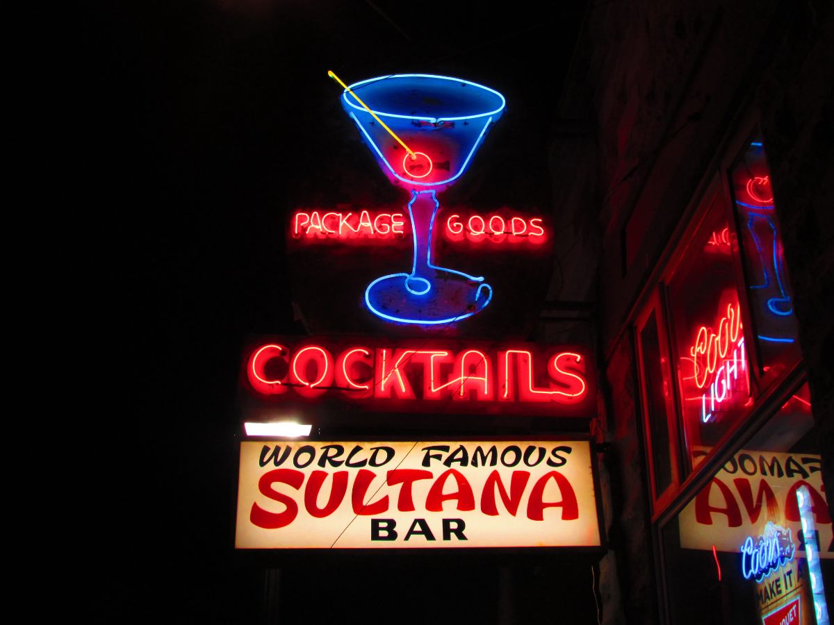 AZ063660.jpg