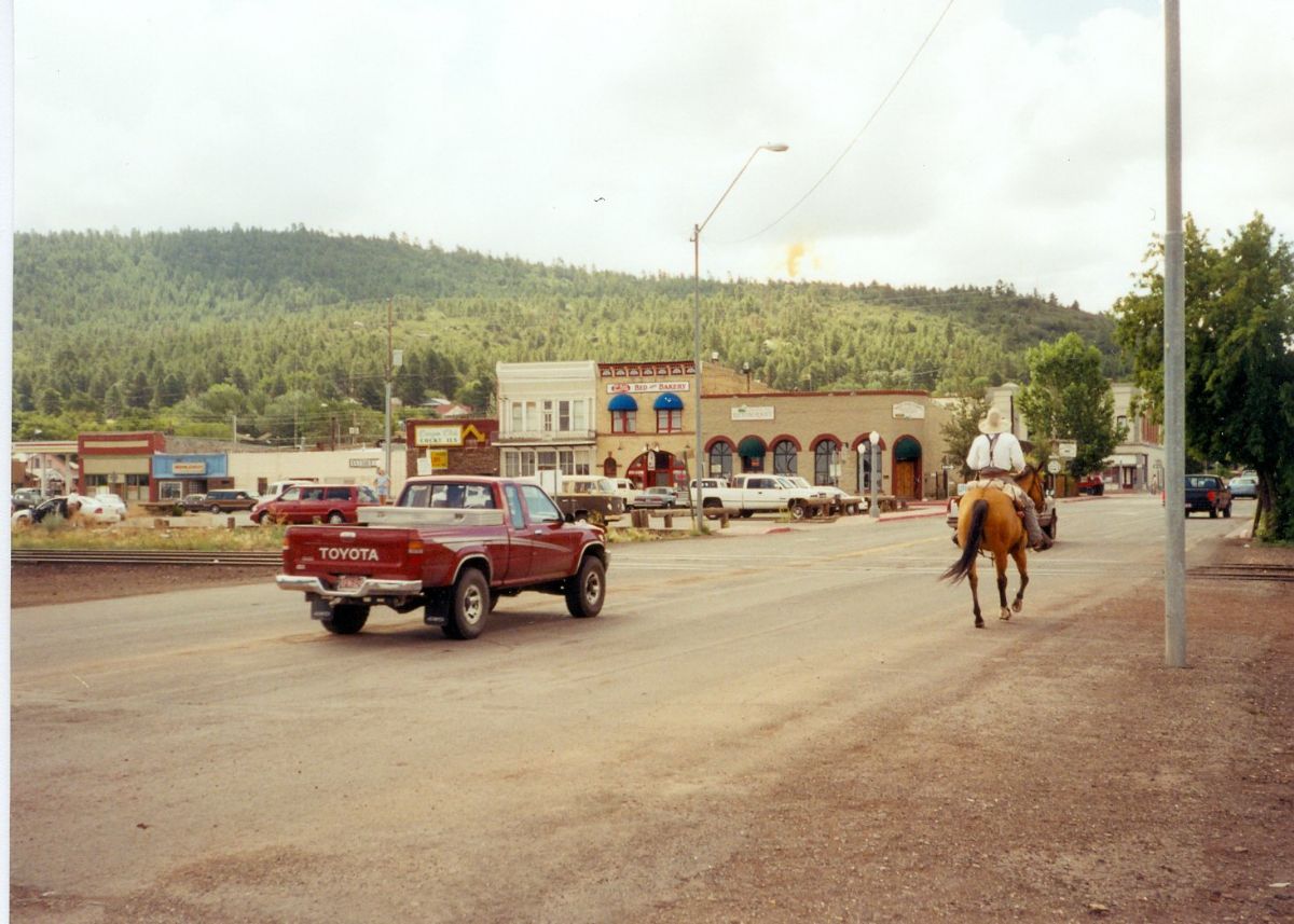 AZ063800.jpg