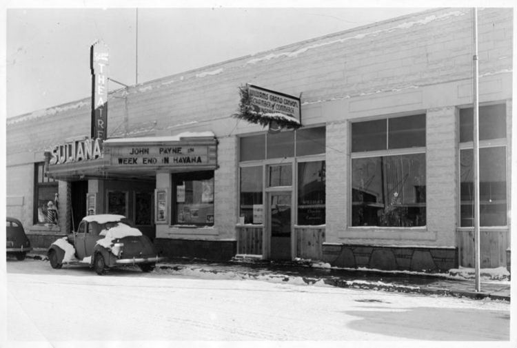 AZ063880.jpg