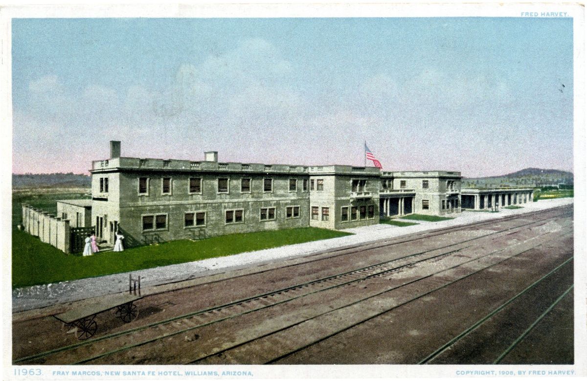 AZ064320.jpg