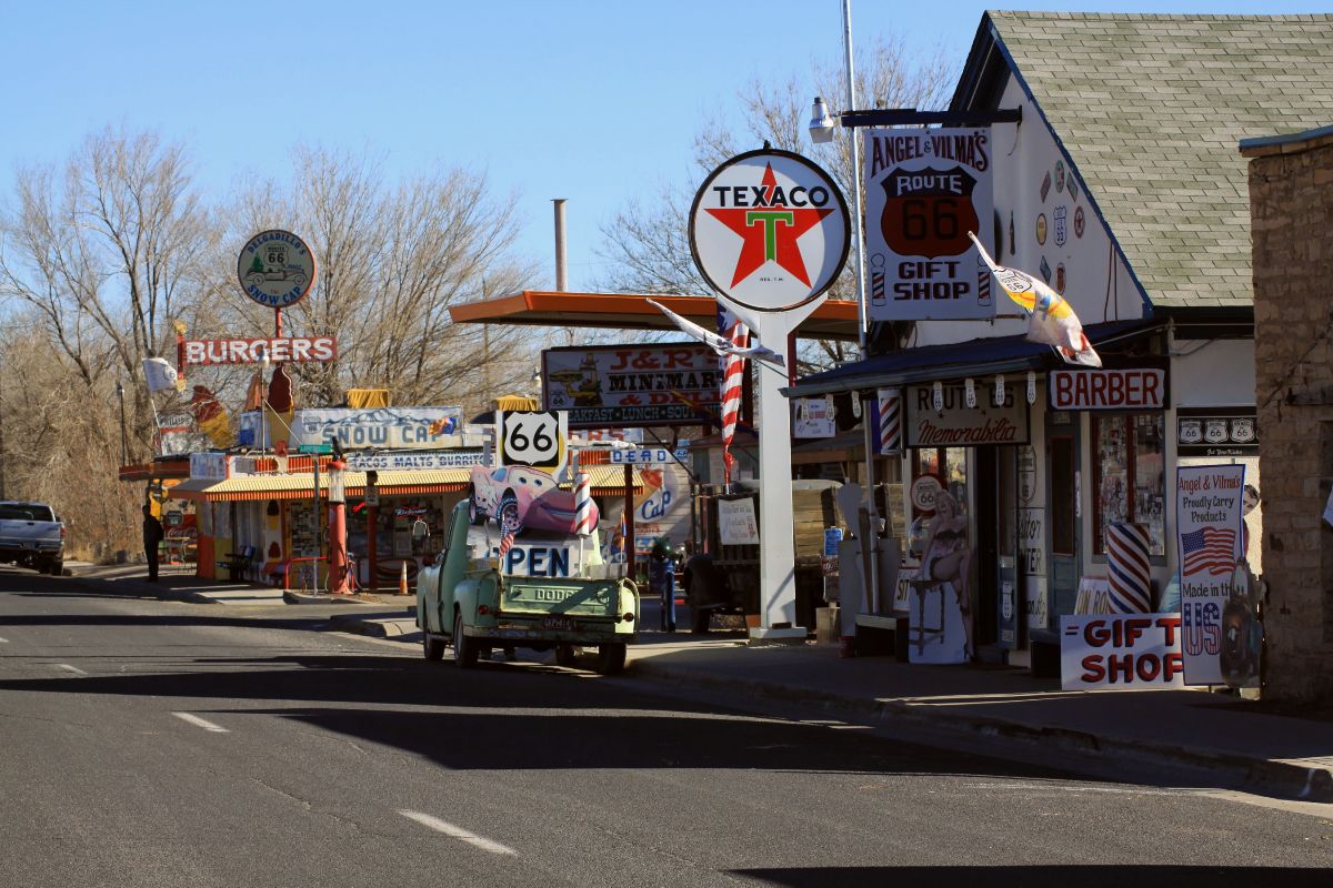 AZ070299.jpg