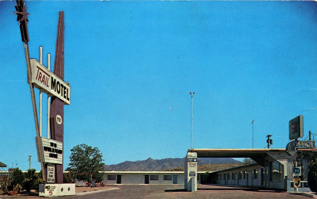 AZ079490.jpg