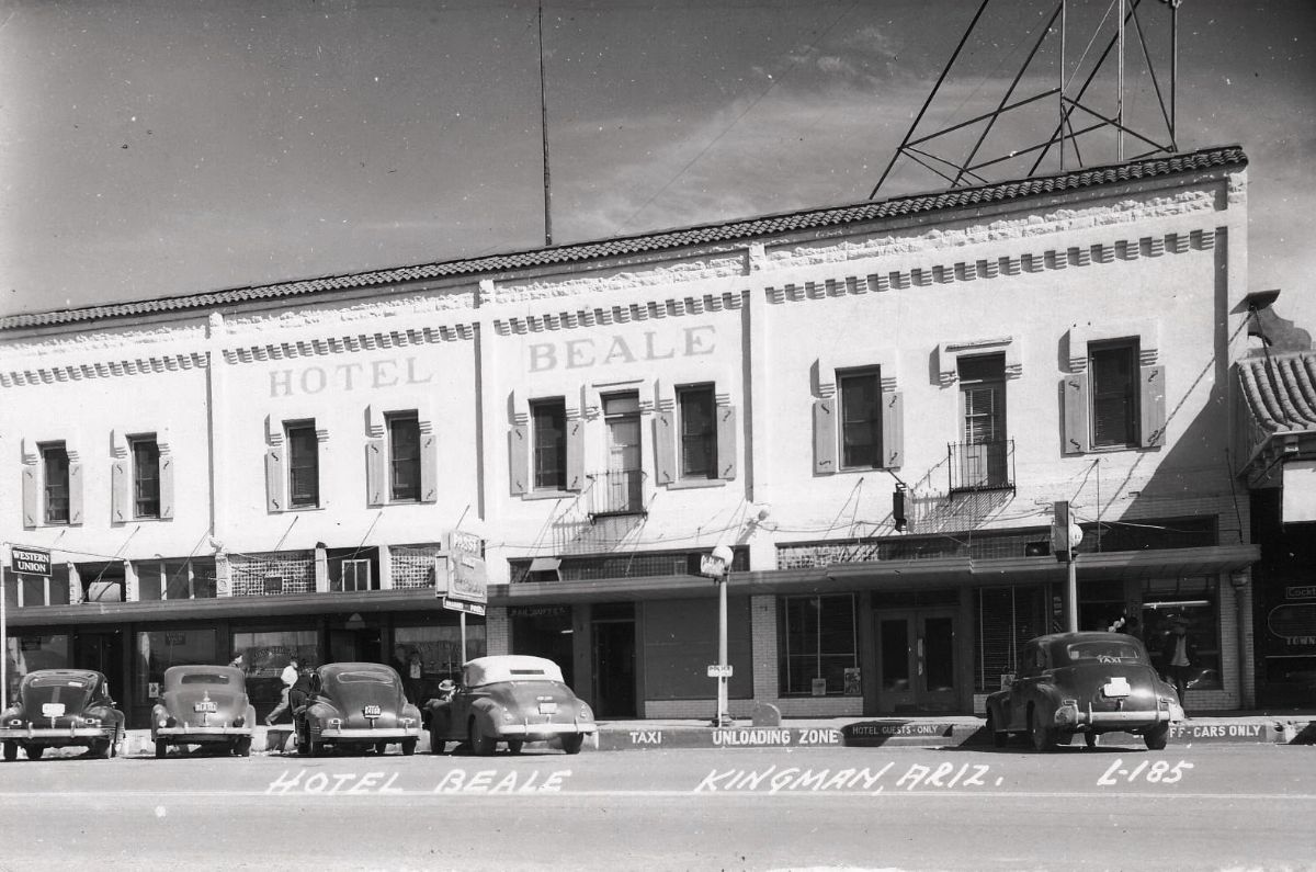 AZ082140.jpg