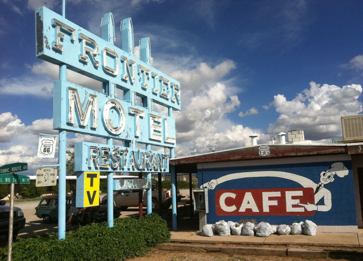 AZ097570.jpg
