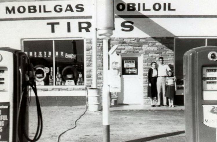 AZ097640.jpg