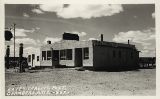 AZ008100.jpg