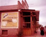 AZ029700.jpg