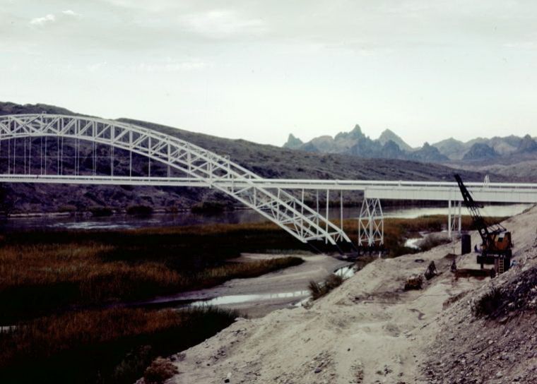 CAA02000.jpg
