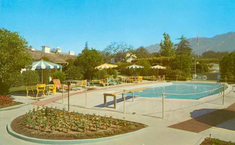CAF24000.jpg