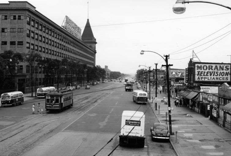 IL006500.jpg
