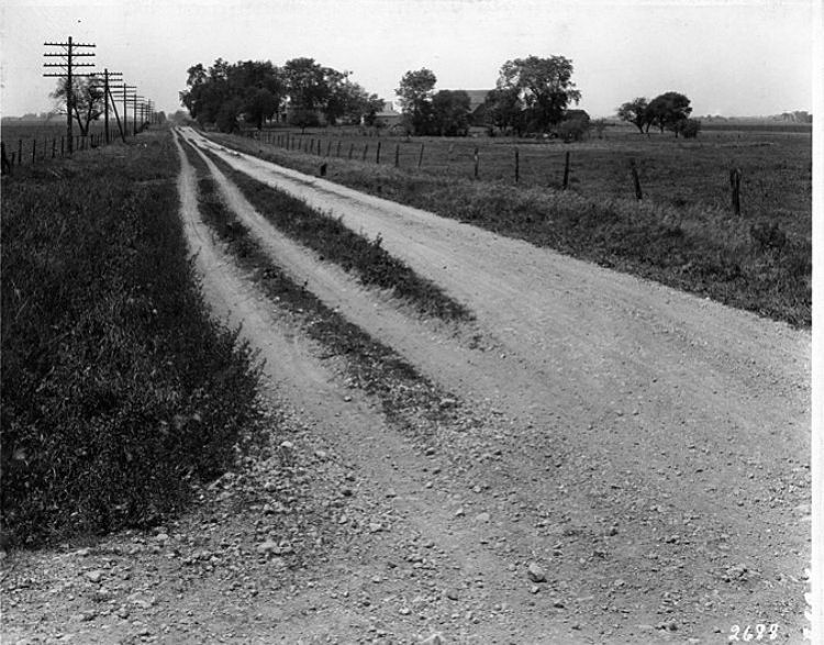 IL011600.jpg