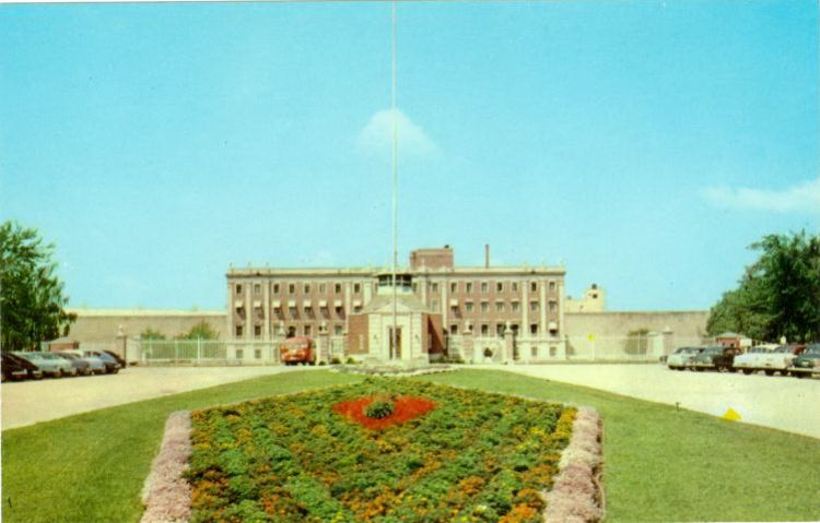 IL013700.jpg