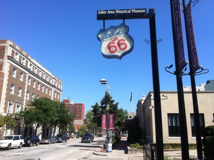 IL018100.jpg