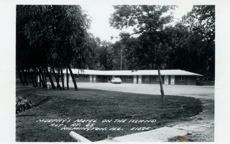 IL019900.jpg