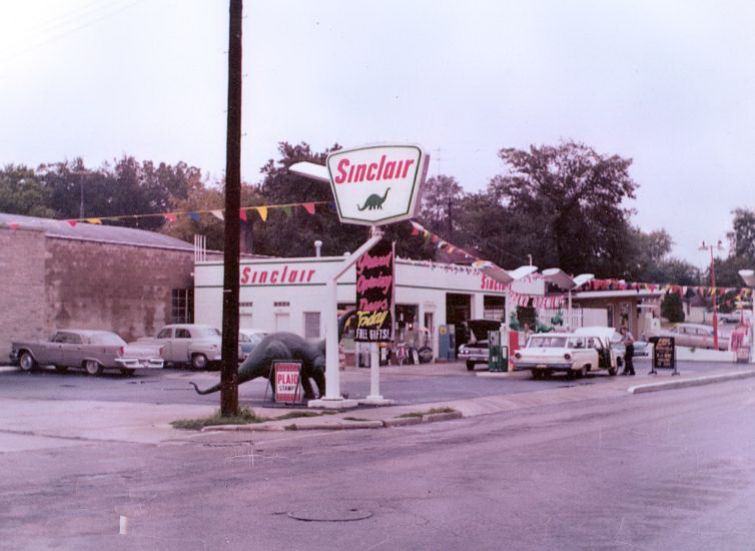 IL020300.jpg
