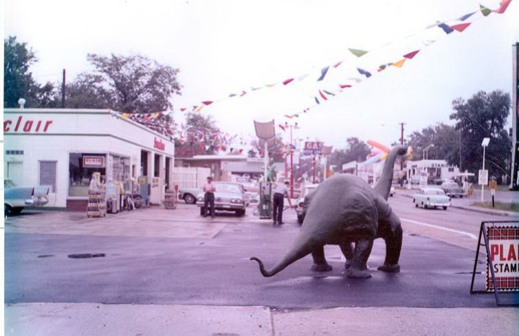 IL020400.jpg