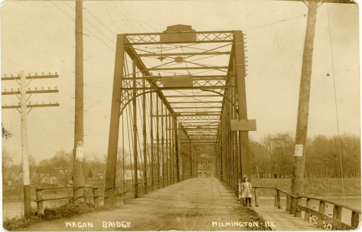 IL020450.jpg