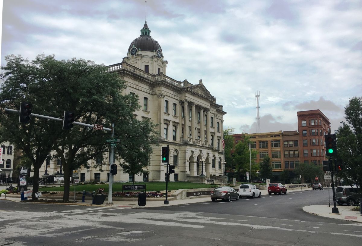 IL036905.jpg