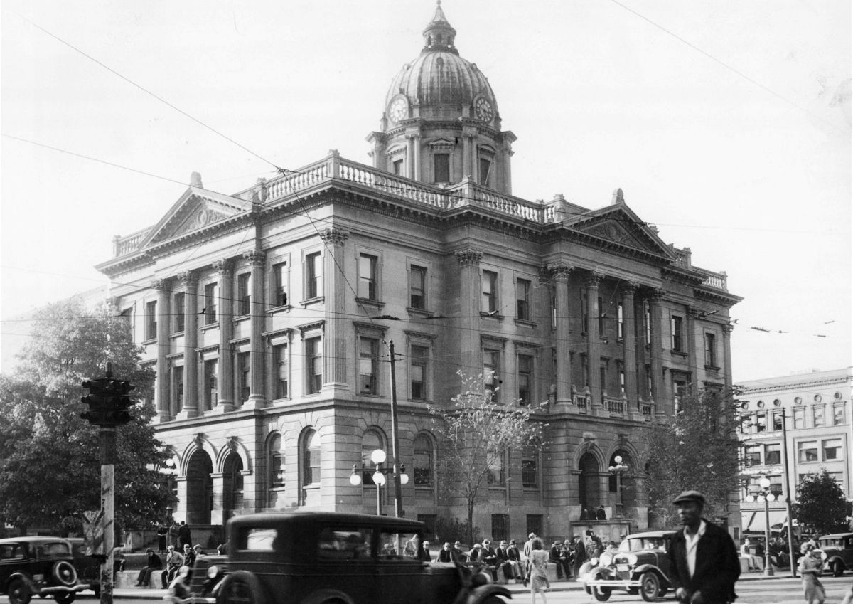 IL036910.jpg