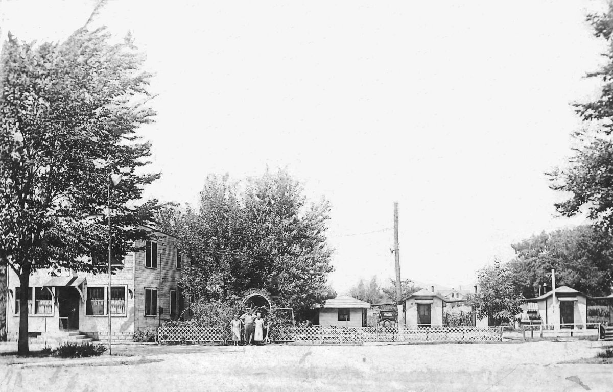 IL038415.jpg