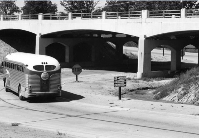 IL038900.jpg