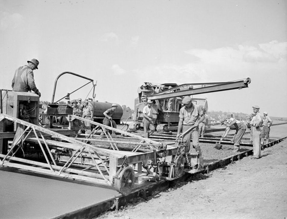 IL038905.jpg