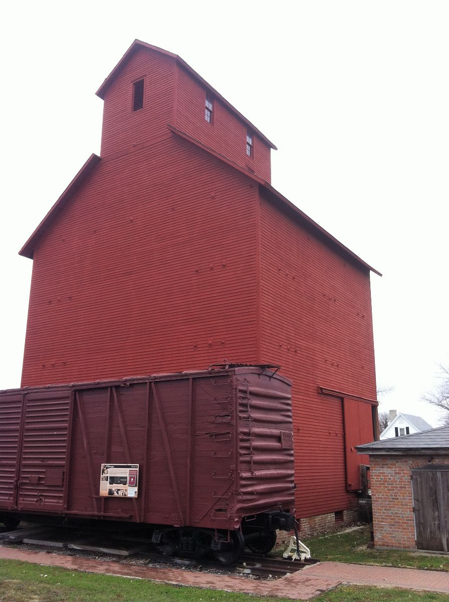 IL041926.jpg