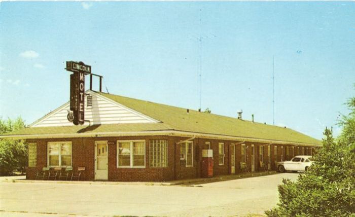 IL042800.jpg