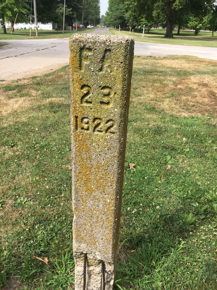 IL046233.jpg