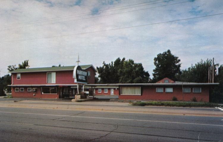 IL051700.jpg