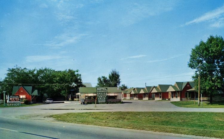 IL052500.jpg