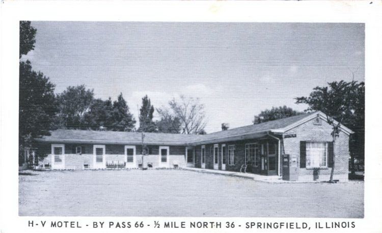 IL053100.jpg
