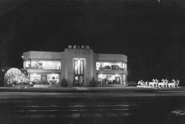 IL056200.jpg