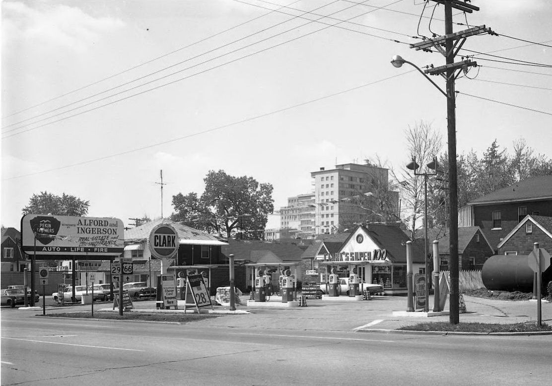 IL058520.jpg