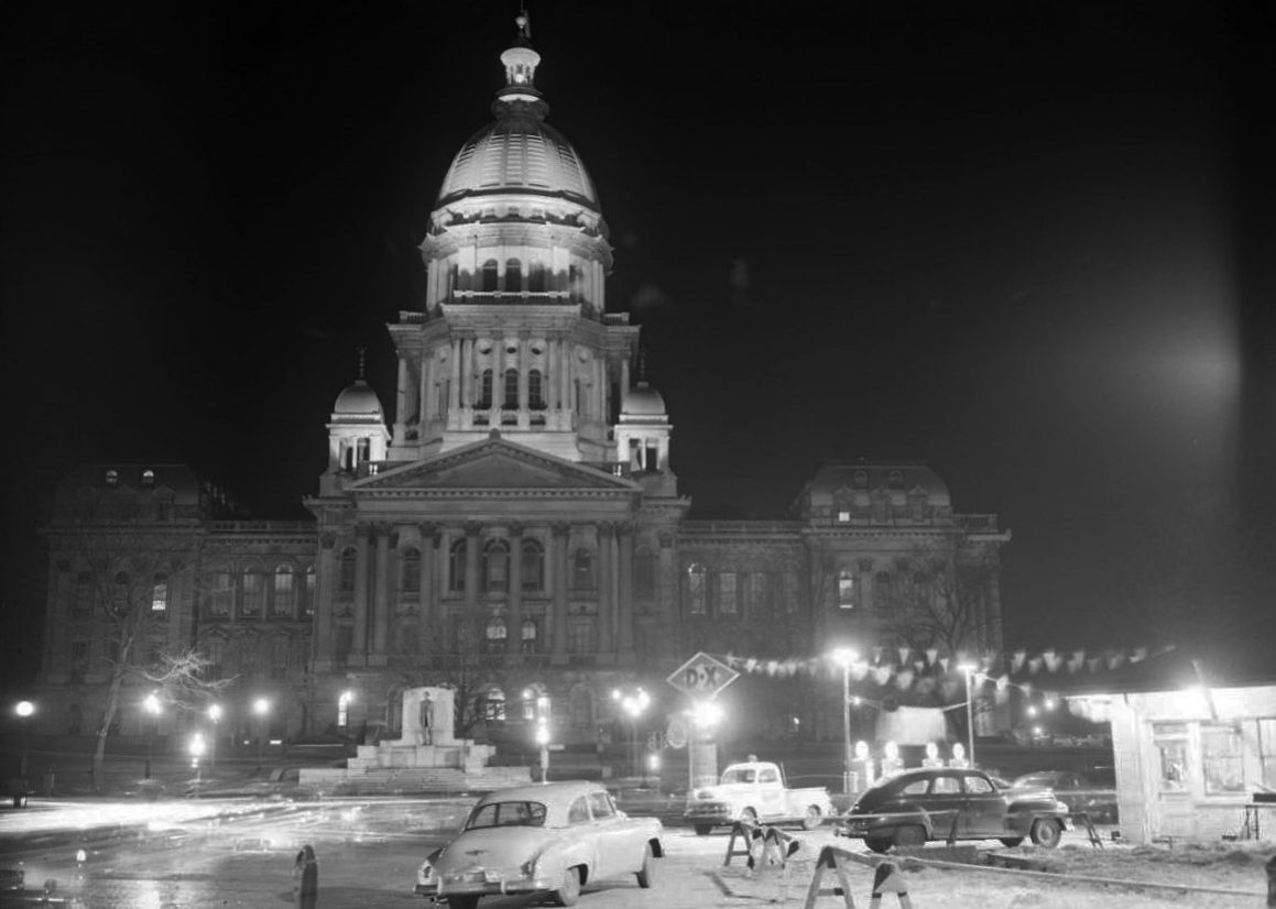 IL060845.jpg