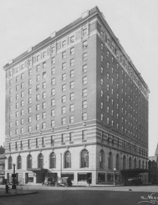 IL061200.jpg